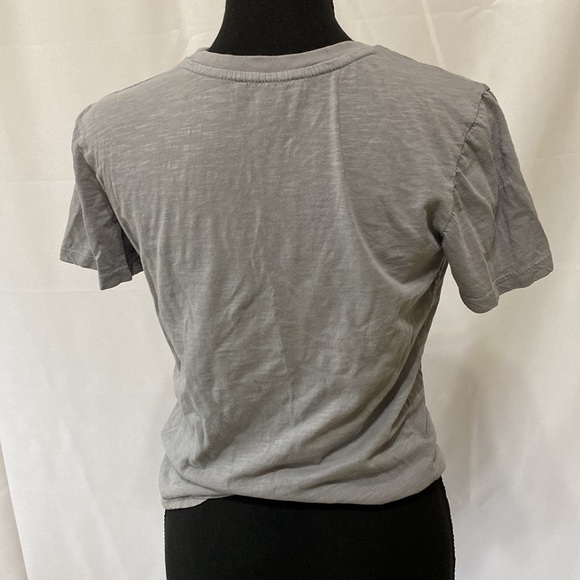 Gray basic tshirt - Picture 2 of 2